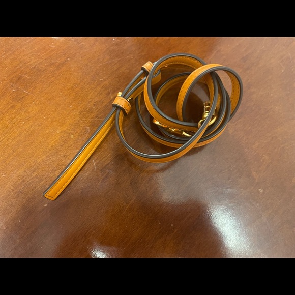 Tory Burch Radizwill accordion handbag - Picture 16 of 16